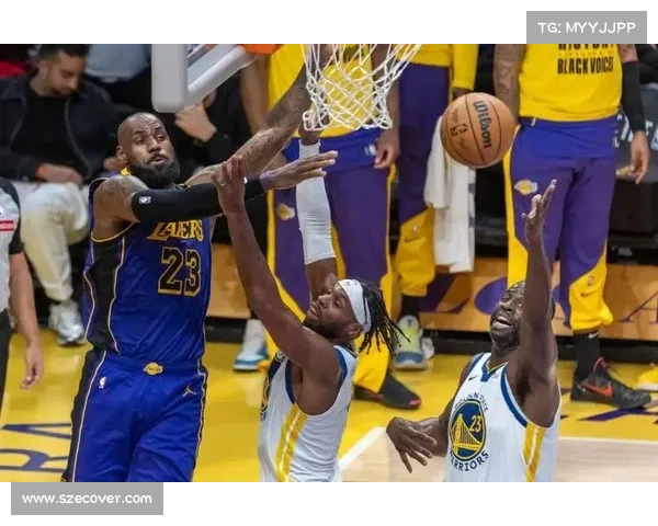 10:00视频直播NBA季前赛-洛杉矶湖人VS金州勇士 10:00视频直播NBA季前赛-洛杉矶湖人VS金州勇士